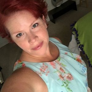 Meet your Posher, Lena